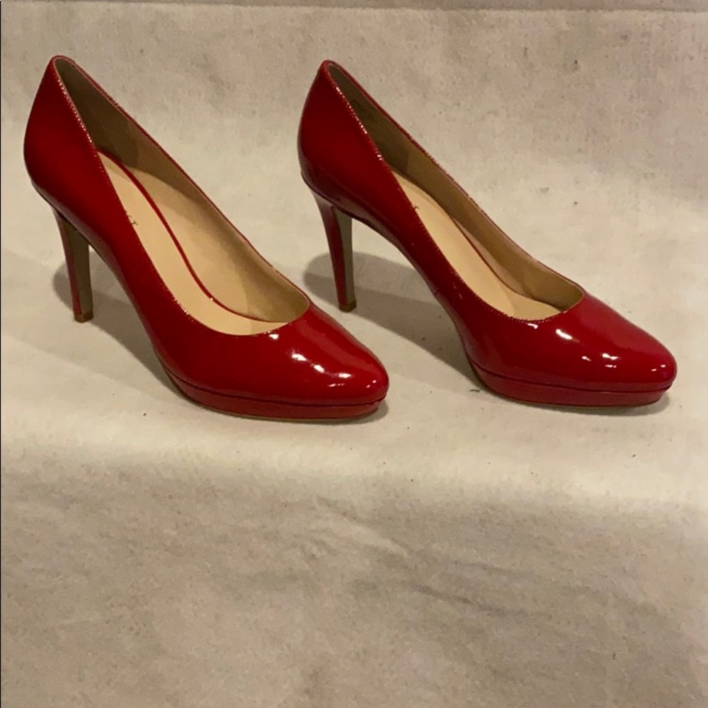 Brand new Nine West red faux patent leather heels